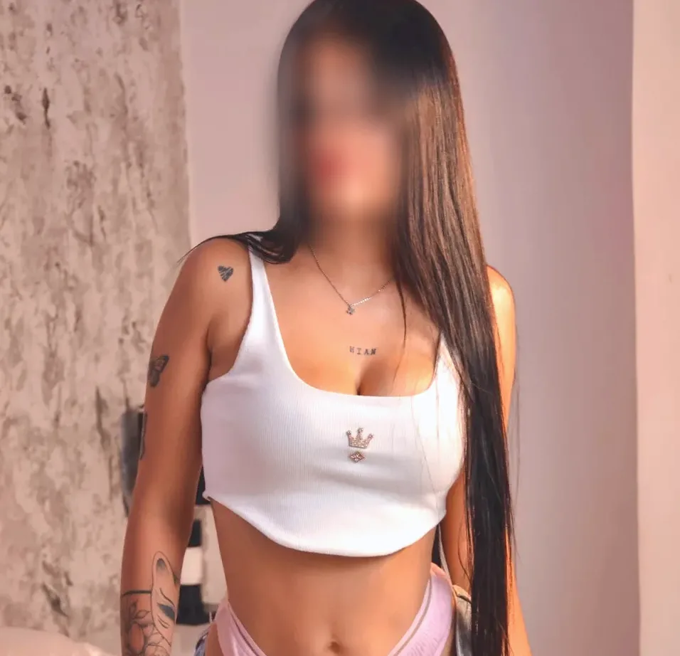 Ángela, 23 años
